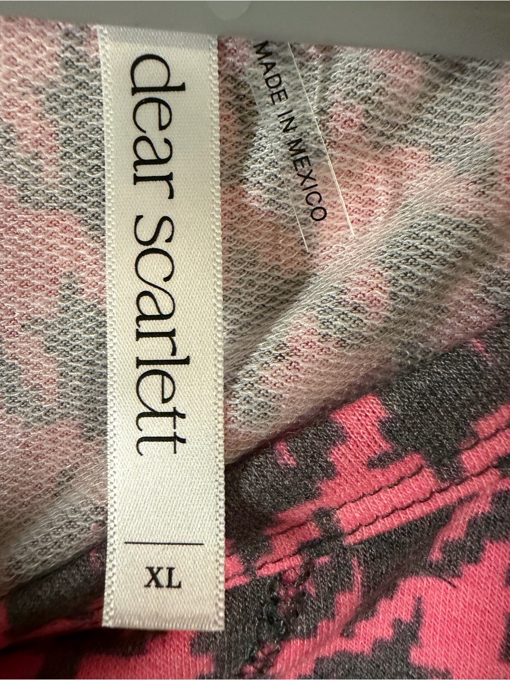 Dear Scarlett Pink and Gray Houndstooth Pullover top - Picture 2 of 4
